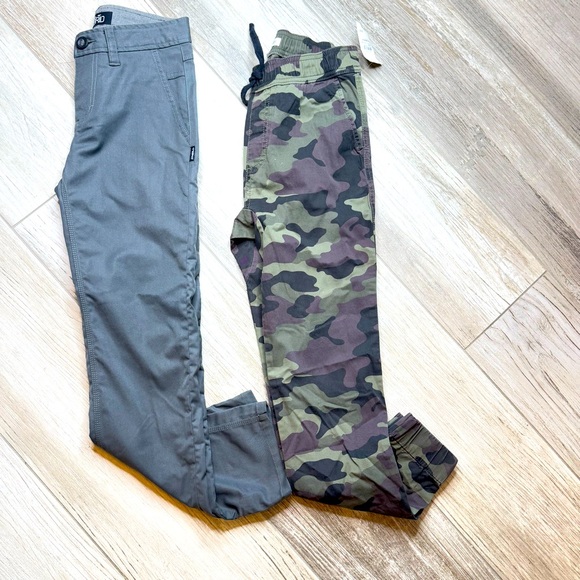 Tucker + Tate Other - Tucker & Tate Camo O’Neil Hybrid Pant Bundle size 10/12